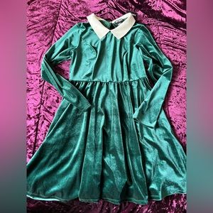 Dark green velvet long sleeved dress with Peter pan collar